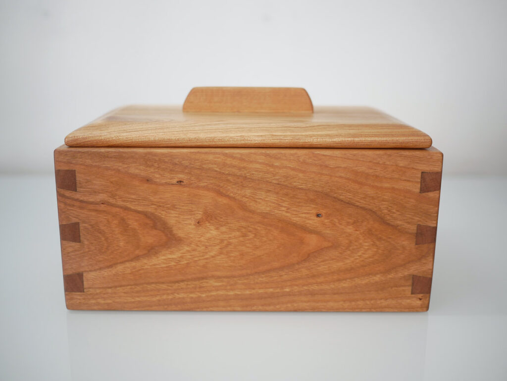 miter dovetail box